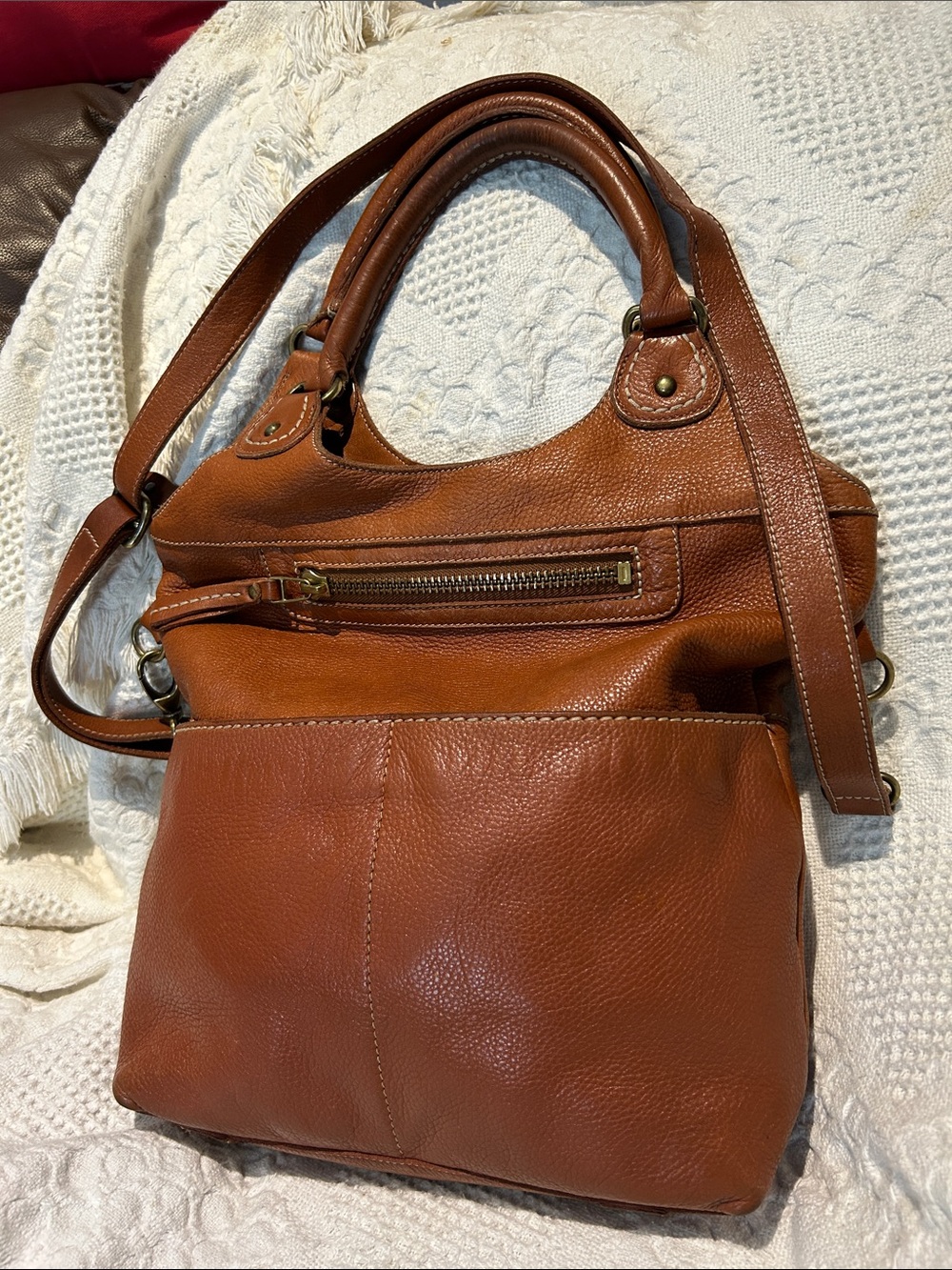 Classic Brown Leather Hobo Tote - Versatile Everyday Bag